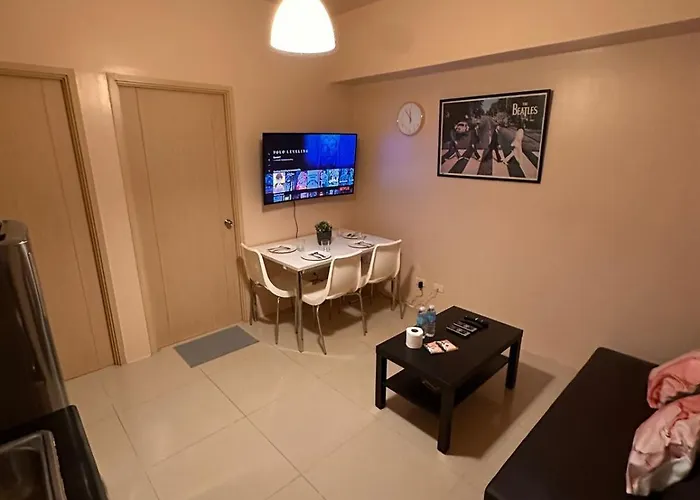 The Essential 2 Bedroom At Sm Jazz Makati 100 Mbps Apartamento